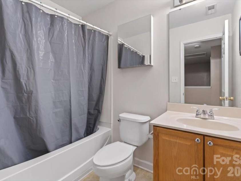 5927 Pisgah Way, Charlotte, NC 28217.  MLS# CAR4388614, YatesRealty ID 27125. 