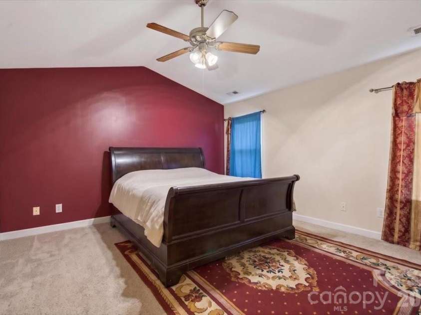 5927 Pisgah Way, Charlotte, NC 28217.  MLS# CAR4388614, YatesRealty ID 27125. 