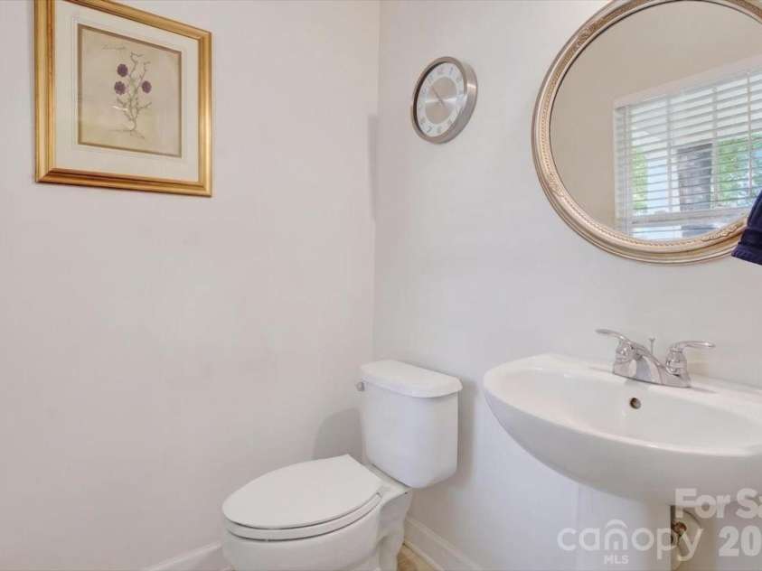 5927 Pisgah Way, Charlotte, NC 28217.  MLS# CAR4388614, YatesRealty ID 27125. 