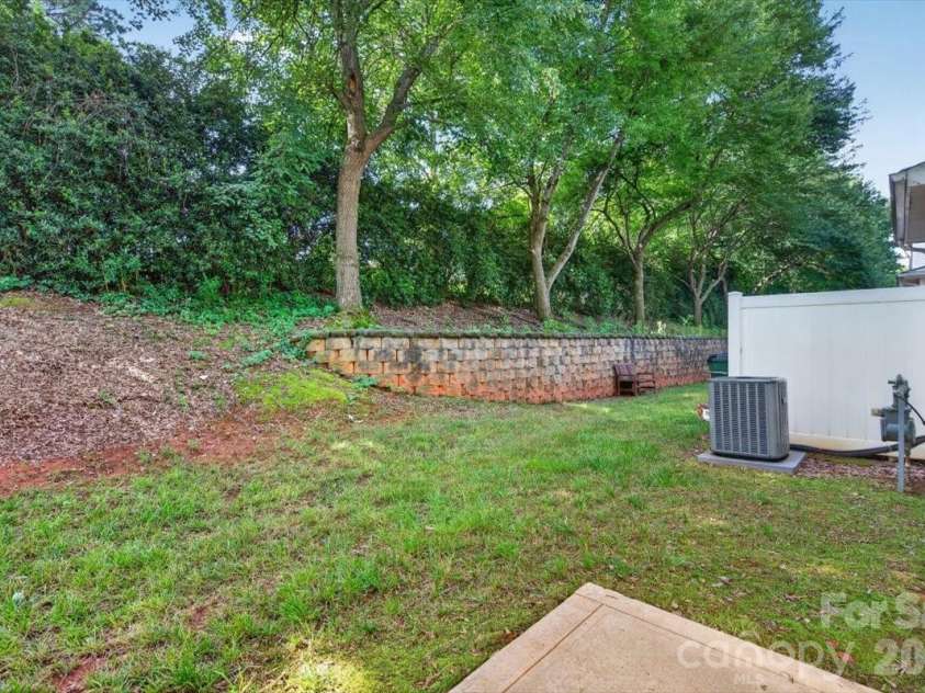 5927 Pisgah Way, Charlotte, NC 28217.  MLS# CAR4388614, YatesRealty ID 27125. 