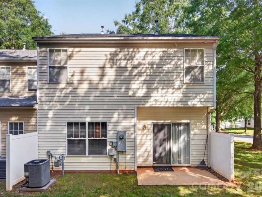 5927 Pisgah Way, Charlotte, NC 28217.  MLS# CAR4388614, YatesRealty ID 27125. 