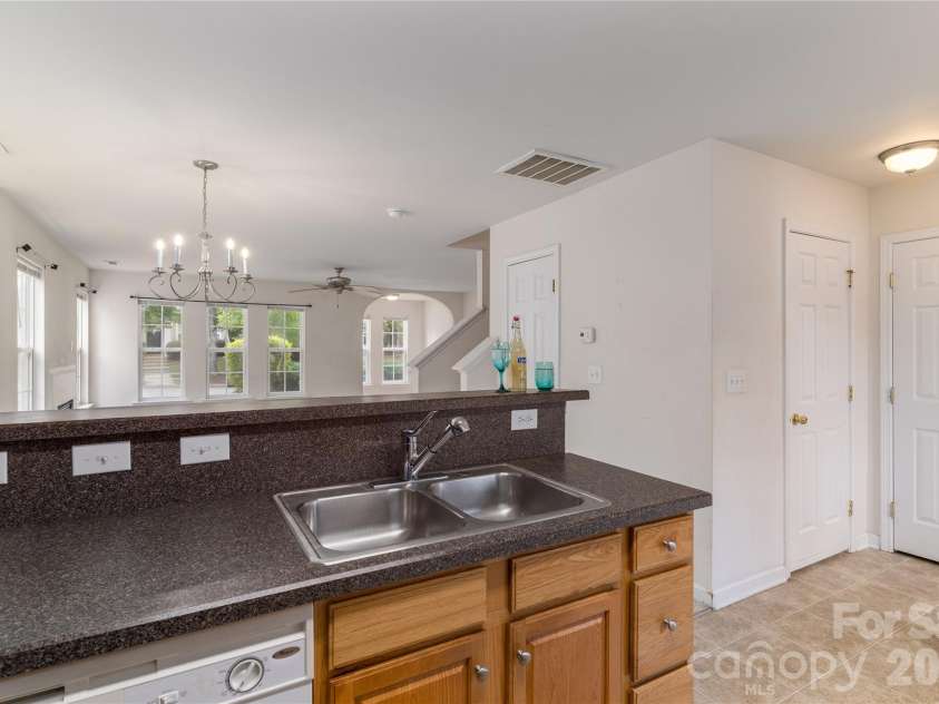 10553 Trolley Run Drive, Cornelius, NC 28031.  MLS# CAR4398318, YatesRealty ID 27126. 