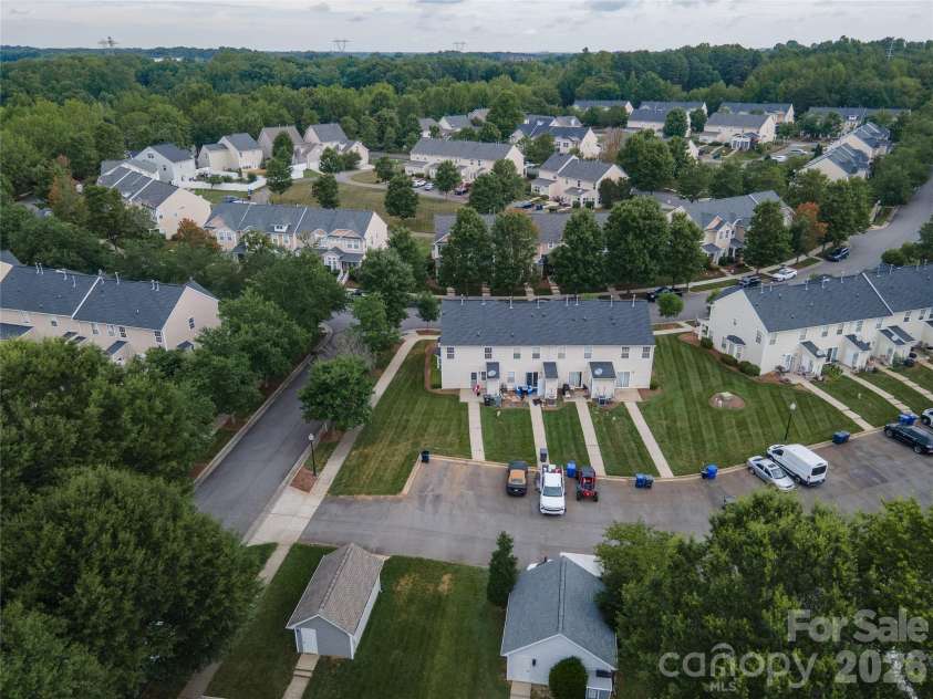 10553 Trolley Run Drive, Cornelius, NC 28031.  MLS# CAR4398318, YatesRealty ID 27126. 