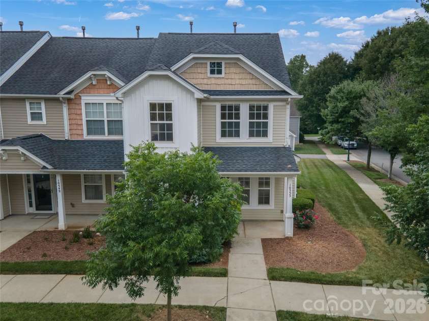 10553 Trolley Run Drive, Cornelius, NC 28031.  MLS# CAR4398318, YatesRealty ID 27126. 