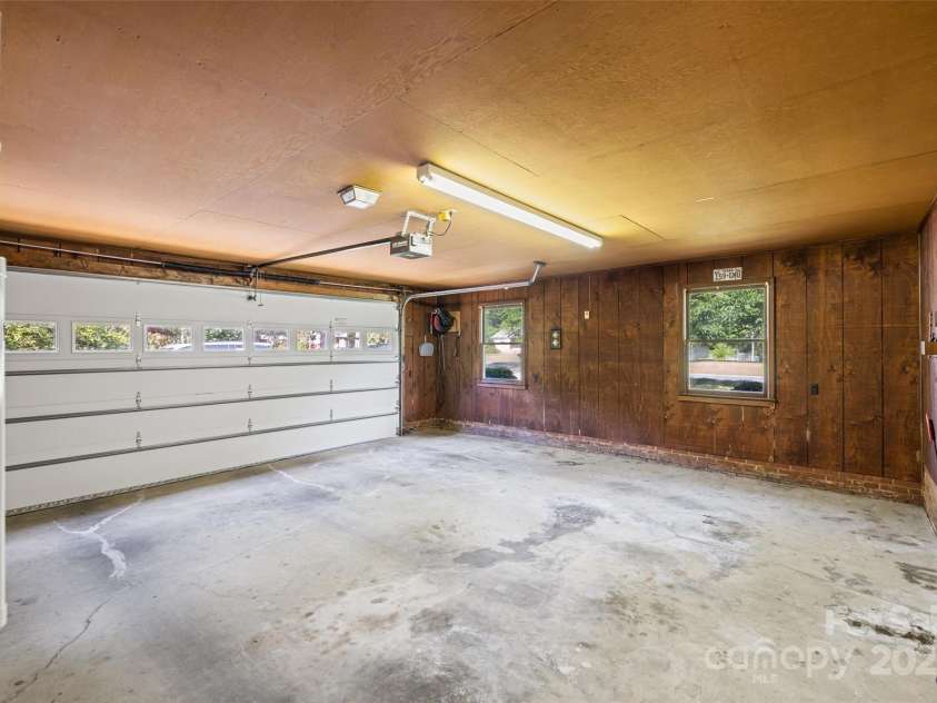 4002 Stillwater Court, York, SC 29745.  MLS# CAR4281765, YatesRealty ID 27129. 