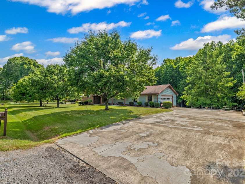 4002 Stillwater Court, York, SC 29745.  MLS# CAR4281765, YatesRealty ID 27129. 