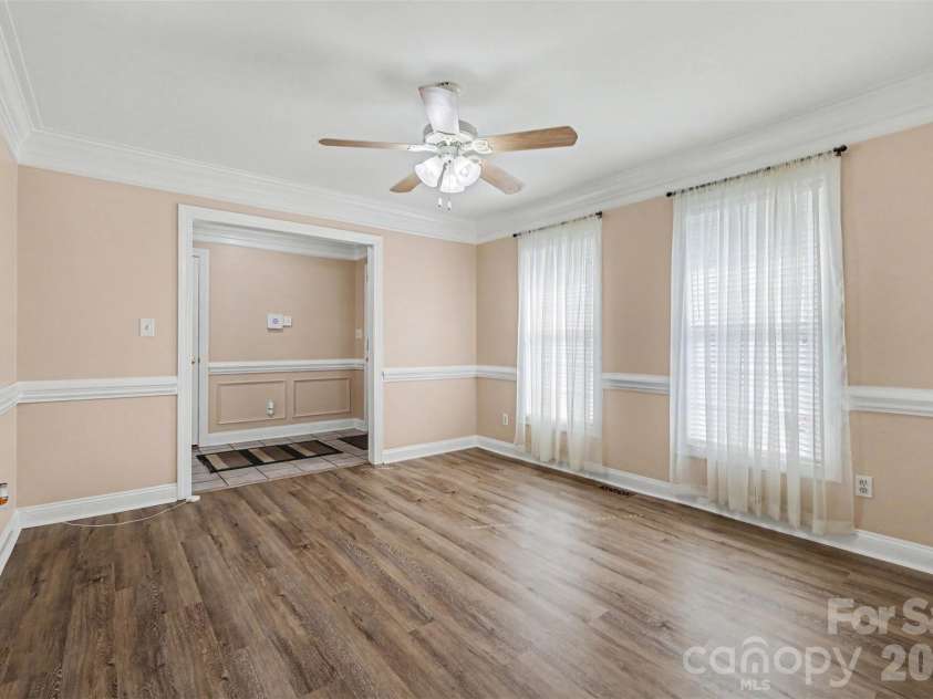 809 Robertson Road, Rock Hill, SC 29730.  MLS# CAR4383556, YatesRealty ID 27129. 