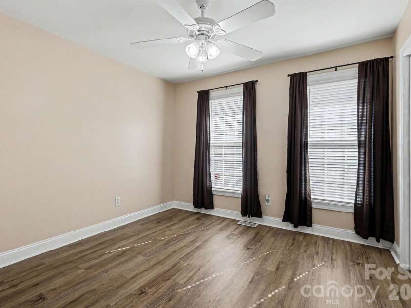 809 Robertson Road, Rock Hill, SC 29730.  MLS# CAR4383556, YatesRealty ID 27129. 