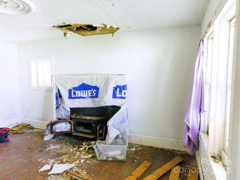 2033 Shelby Road, Kings Mountain, NC 28086.  MLS# CAR4235793, YatesRealty ID 2713. 