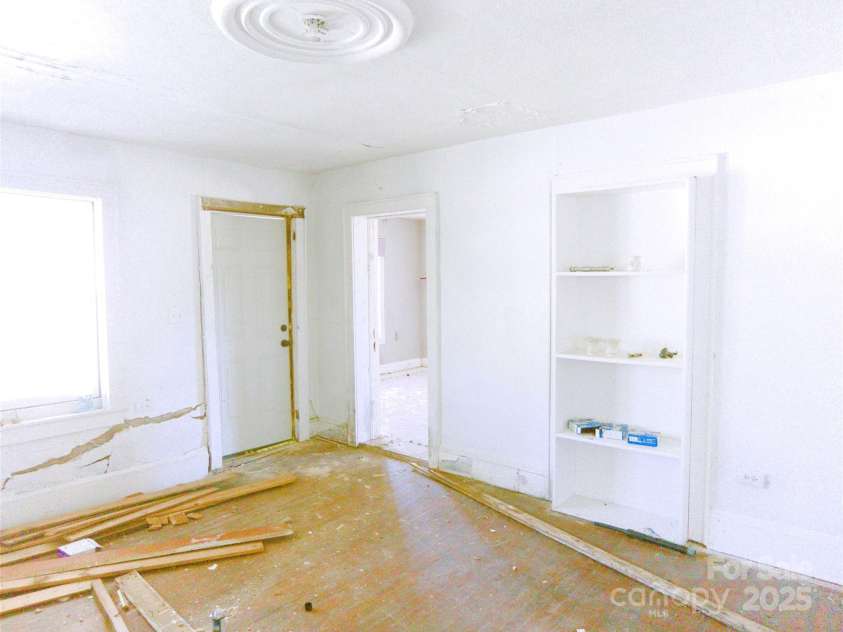 2033 Shelby Road, Kings Mountain, NC 28086.  MLS# CAR4235793, YatesRealty ID 2713. 