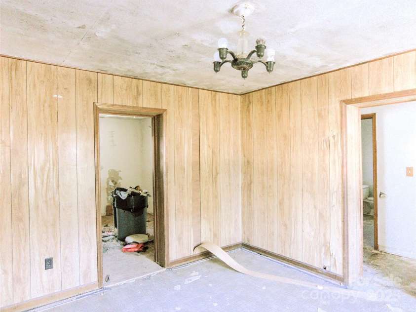 2033 Shelby Road, Kings Mountain, NC 28086.  MLS# CAR4235793, YatesRealty ID 2713. 