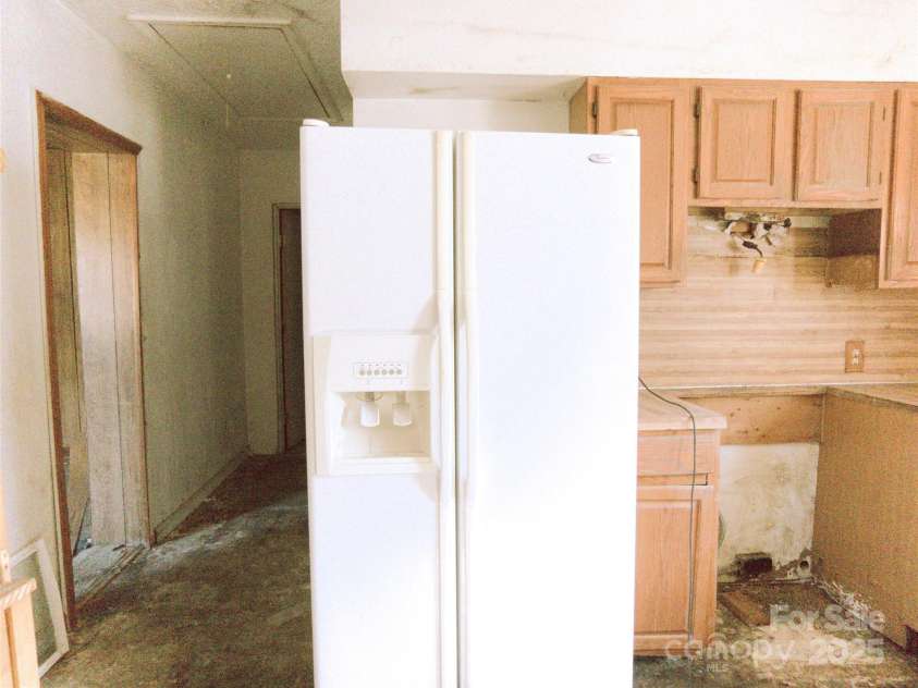 2033 Shelby Road, Kings Mountain, NC 28086.  MLS# CAR4235793, YatesRealty ID 2713. 