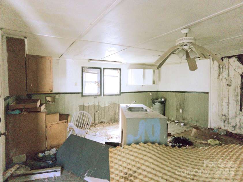 2033 Shelby Road, Kings Mountain, NC 28086.  MLS# CAR4235793, YatesRealty ID 2713. 