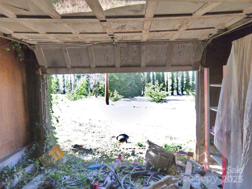 2033 Shelby Road, Kings Mountain, NC 28086.  MLS# CAR4235793, YatesRealty ID 2713. 