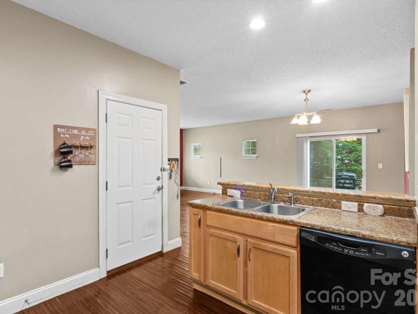 68 Fox Briar Drive, Fletcher, NC 28732.  MLS# CAR4322549, YatesRealty ID 2713. Easy access from the garage