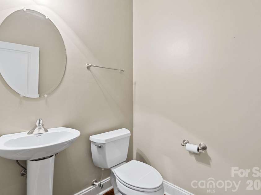 68 Fox Briar Drive, Fletcher, NC 28732.  MLS# CAR4322549, YatesRealty ID 2713. Half bath on the main