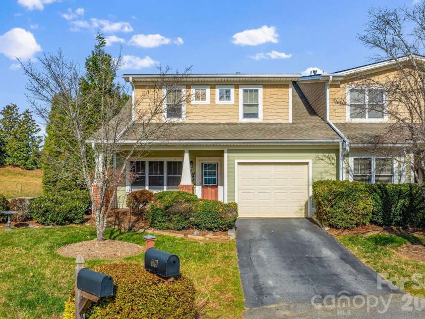 68 Fox Briar Drive, Fletcher, NC 28732.  MLS# CAR4322549, YatesRealty ID 2713. Inviting curb appeal