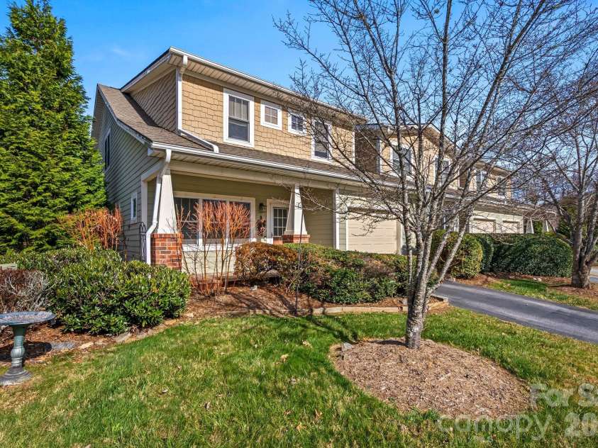 68 Fox Briar Drive, Fletcher, NC 28732.  MLS# CAR4322549, YatesRealty ID 2713. Welcome home
