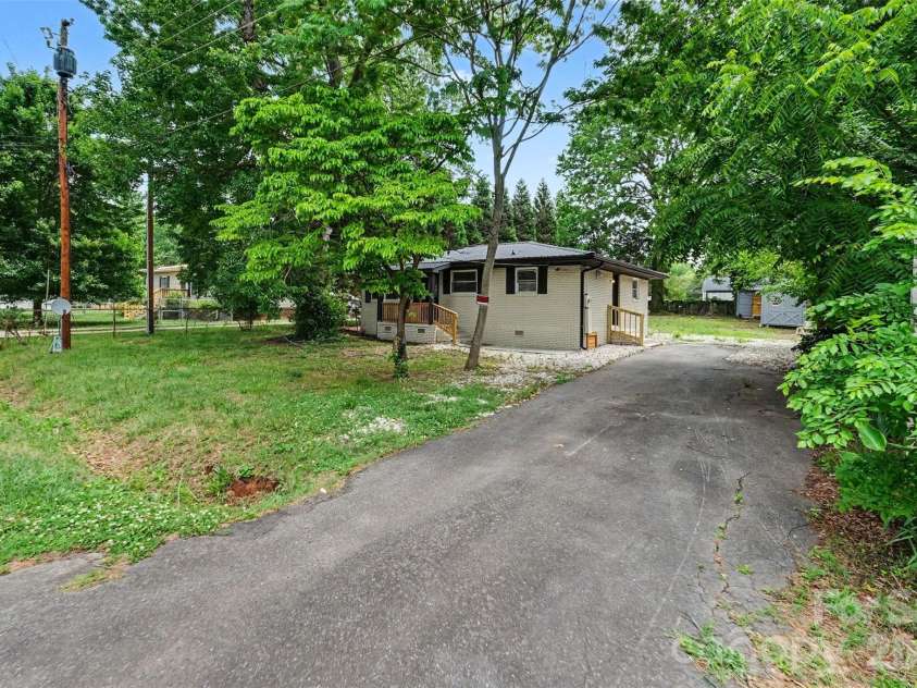 5475 Bertie Avenue, Salisbury, NC 28147.  MLS# CAR4386772, YatesRealty ID 27130. 