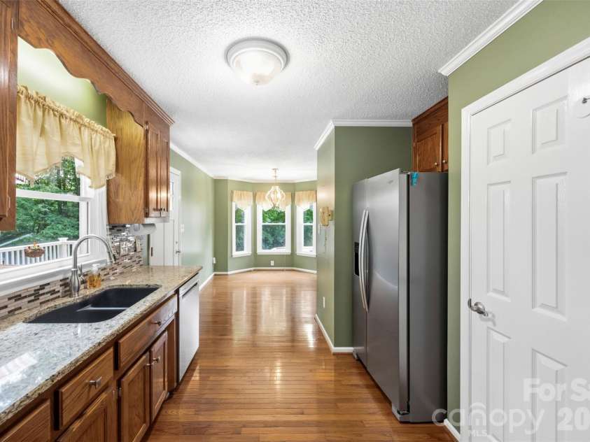 111 Bridgeport Lane, Gastonia, NC 28056.  MLS# CAR4387866, YatesRealty ID 27131. 
