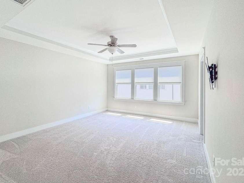 4714 Blanchard Way, Charlotte, NC 28226.  MLS# CAR4269309, YatesRealty ID 27131. 