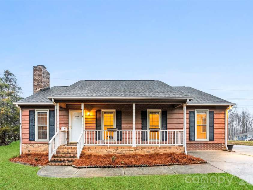 2524 Amity Avenue, Gastonia, NC 28054.  MLS# CAR4386902, YatesRealty ID 27132. 