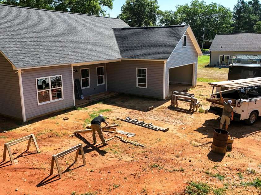 210 Baker Street, Jefferson, SC 29728.  MLS# CAR4279510, YatesRealty ID 27134. 