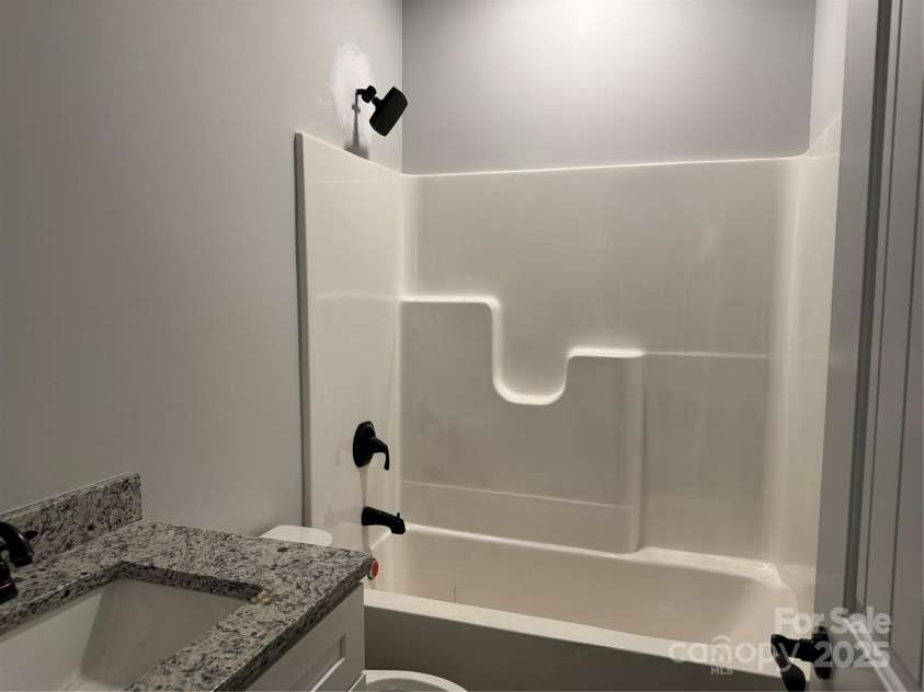 210 Baker Street, Jefferson, SC 29728.  MLS# CAR4279510, YatesRealty ID 27134. Hall Bath