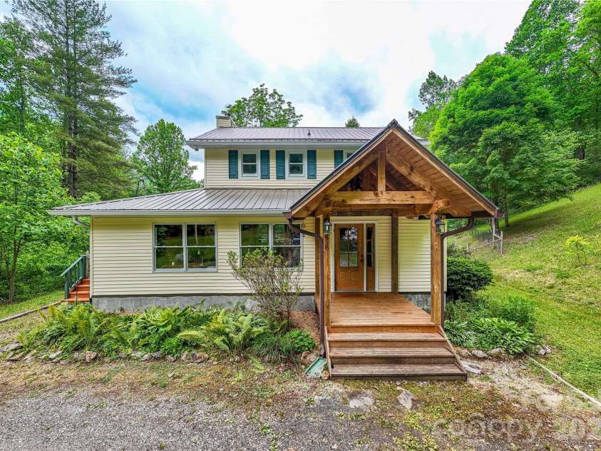 658 Tilley Creek Road, Cullowhee, NC 28723.  MLS# CAR4382702, YatesRealty ID 27134. 
