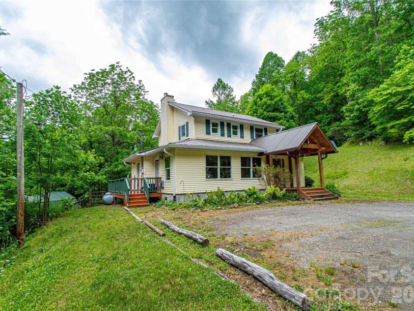 658 Tilley Creek Road, Cullowhee, NC 28723.  MLS# CAR4382702, YatesRealty ID 27134. 