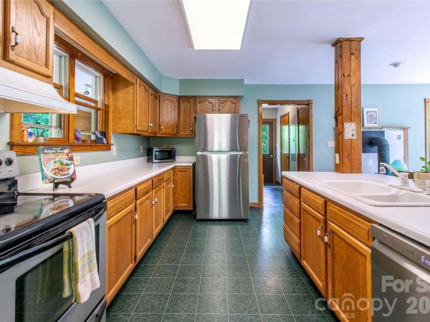 658 Tilley Creek Road, Cullowhee, NC 28723.  MLS# CAR4382702, YatesRealty ID 27134. 