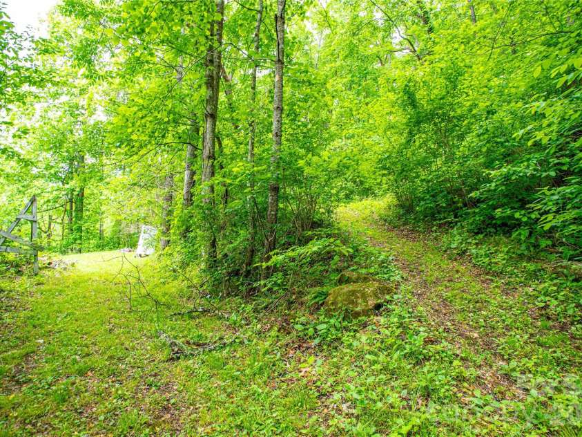 658 Tilley Creek Road, Cullowhee, NC 28723.  MLS# CAR4382702, YatesRealty ID 27134. 