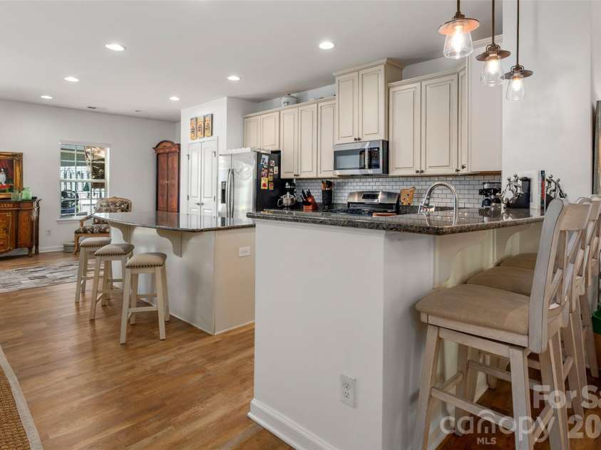 20114 Lamp Lighters Way, Cornelius, NC 28031.  MLS# CAR4380618, YatesRealty ID 27135. Open Concept to Kitchen