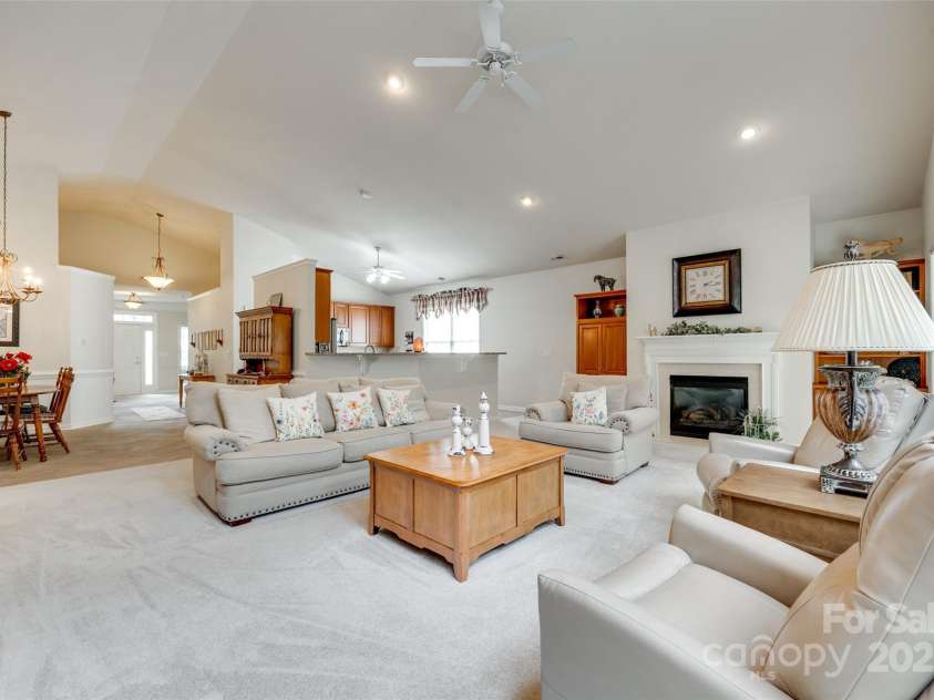 539 Turquoise Way, Fort Mill, SC 29708.  MLS# CAR4263223, YatesRealty ID 27135. 