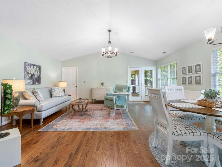 20 Fairway View Court, Etowah, NC 28729.  MLS# CAR4266662, YatesRealty ID 27136. 