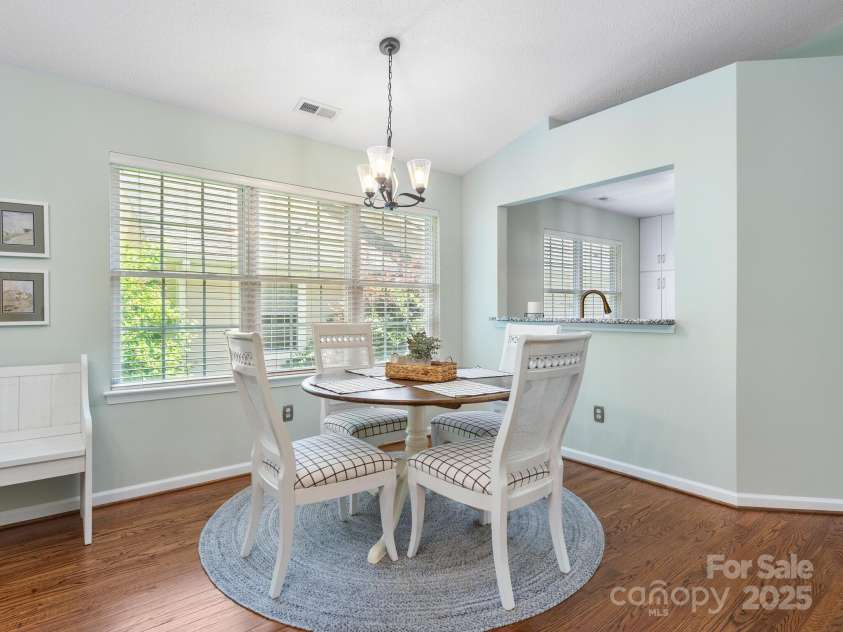 20 Fairway View Court, Etowah, NC 28729.  MLS# CAR4266662, YatesRealty ID 27136. 