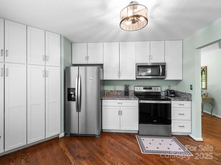 20 Fairway View Court, Etowah, NC 28729.  MLS# CAR4266662, YatesRealty ID 27136. 