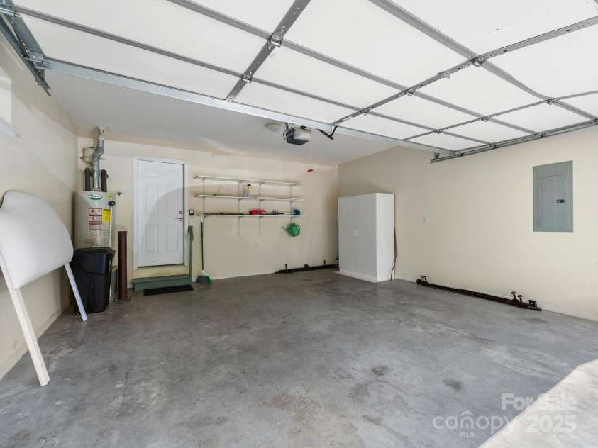 20 Fairway View Court, Etowah, NC 28729.  MLS# CAR4266662, YatesRealty ID 27136. 