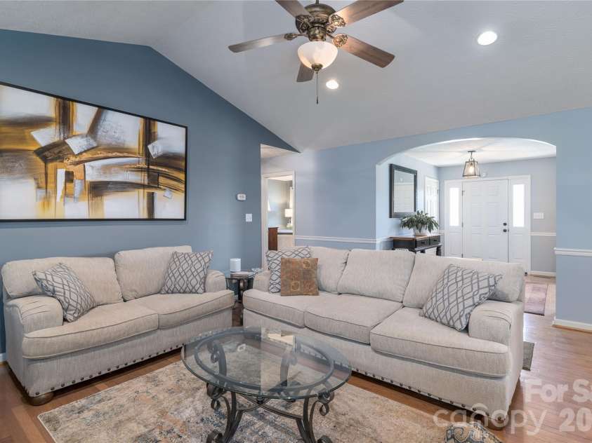 127 Millbranch Lane, Statesville, NC 28625.  MLS# CAR4368682, YatesRealty ID 27138. 