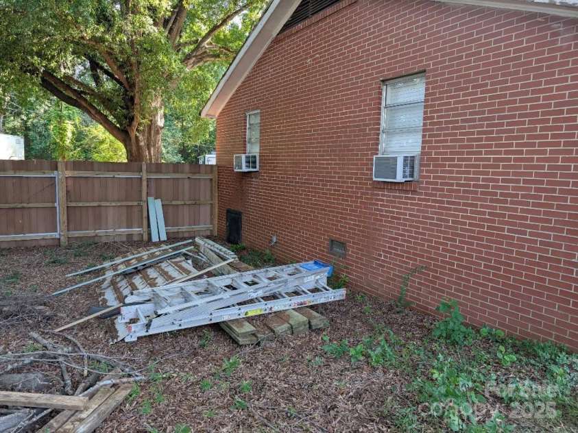 2261 Felly Lane, Lancaster, SC 29720.  MLS# CAR4273789, YatesRealty ID 27138. 