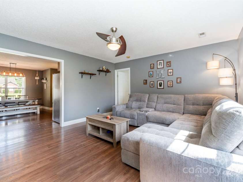 5235 Harmon Place, Kannapolis, NC 28083.  MLS# CAR4280425, YatesRealty ID 27139. 