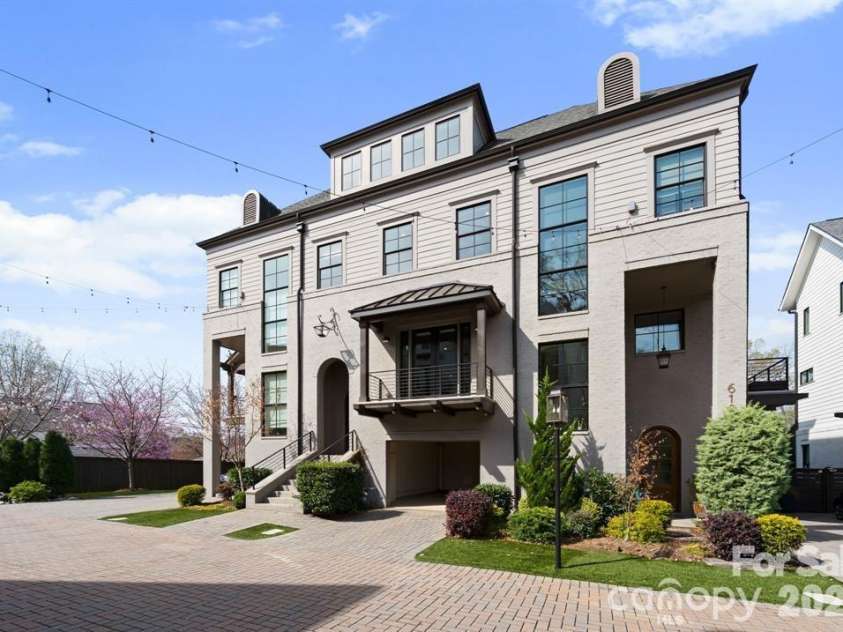 622 Mattie Rose Lane, Charlotte, NC 28204.  MLS# CAR4352164, YatesRealty ID 27139. 