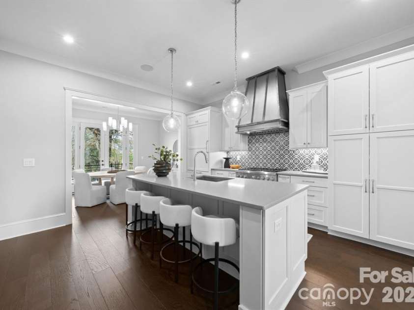 622 Mattie Rose Lane, Charlotte, NC 28204.  MLS# CAR4352164, YatesRealty ID 27139. 