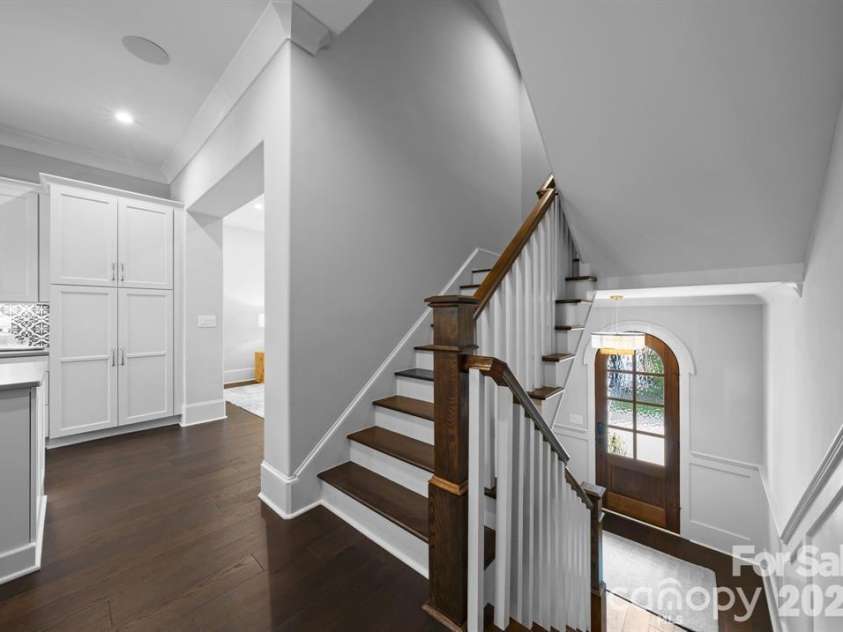622 Mattie Rose Lane, Charlotte, NC 28204.  MLS# CAR4352164, YatesRealty ID 27139. 