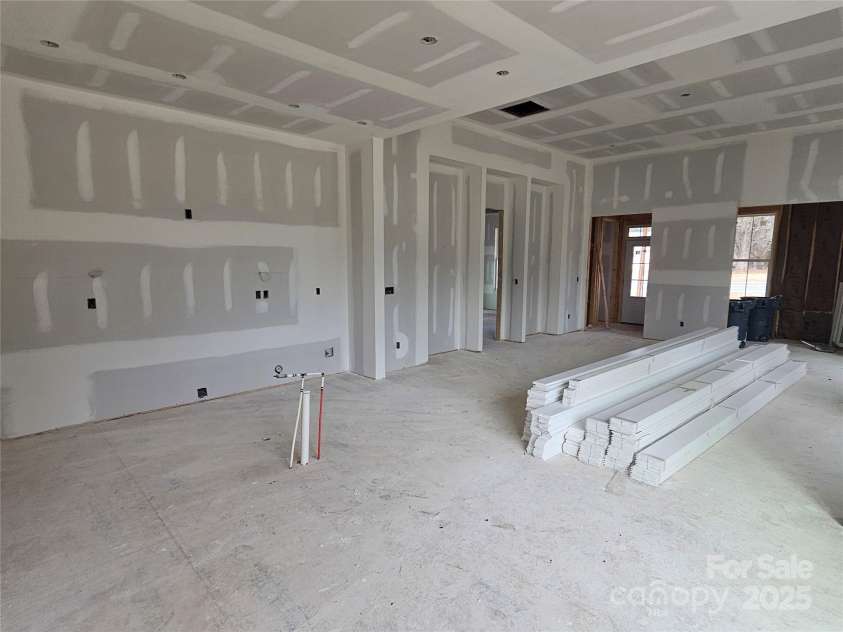 124 Vaden Road, Reidsville, NC 27320.  MLS# CAR4233105, YatesRealty ID 2714. 