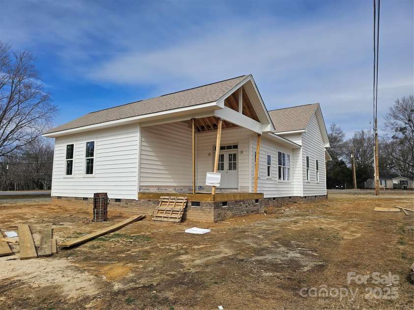 124 Vaden Road, Reidsville, NC 27320.  MLS# CAR4233105, YatesRealty ID 2714. 