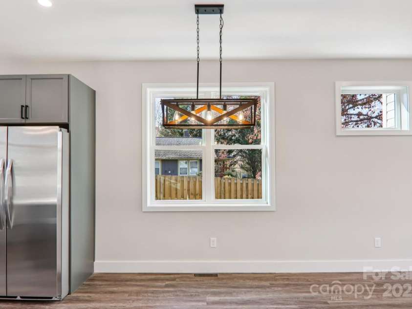 3 Fourth Street, Asheville, NC 28803.  MLS# CAR4320976, YatesRealty ID 2714. 