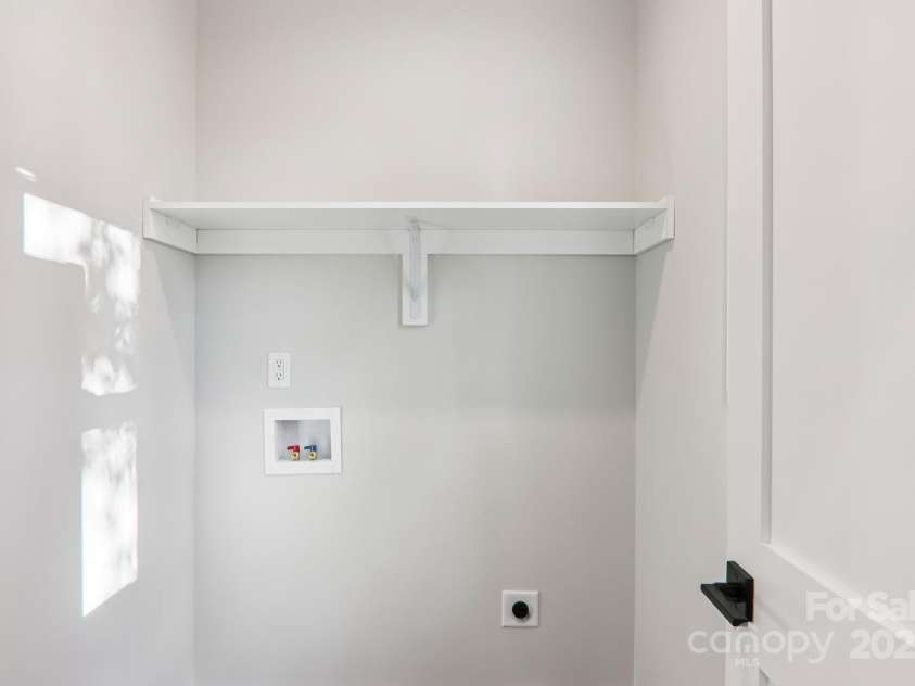 3 Fourth Street, Asheville, NC 28803.  MLS# CAR4320976, YatesRealty ID 2714. 