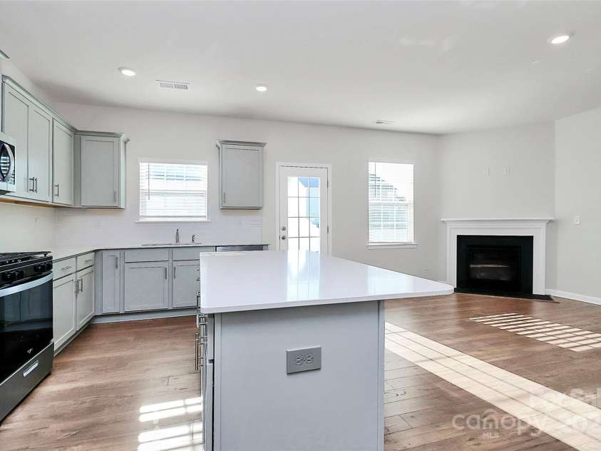 7347 Teague Drive, Gastonia, NC 28056.  MLS# CAR4331539, YatesRealty ID 2714. 