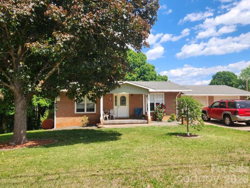 44446 Field Road, New London, NC 28127.  MLS# CAR4373359, YatesRealty ID 27140. 